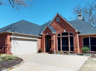 1002 Palm Desert Dr, Garland, TX 75044