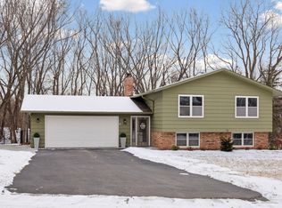 735 Windemere Dr, Plymouth, MN 55441