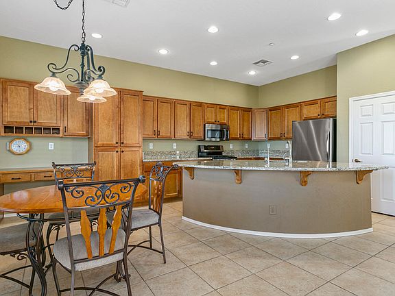 4th image of 41802 N Emerald Lake Dr