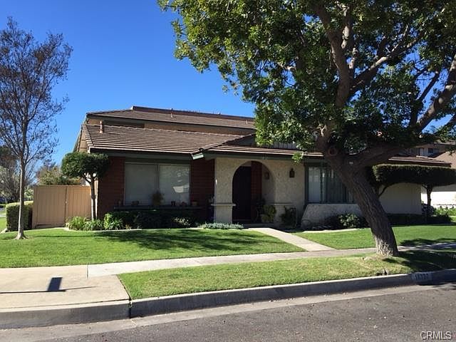 2nd image of 18727 Del Rio Pl #B