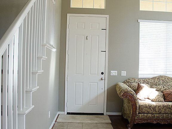 Entry to Formal Living Room