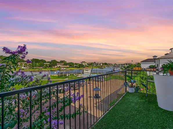 1900 Lakeside Dr, Seabrook, TX 77586
