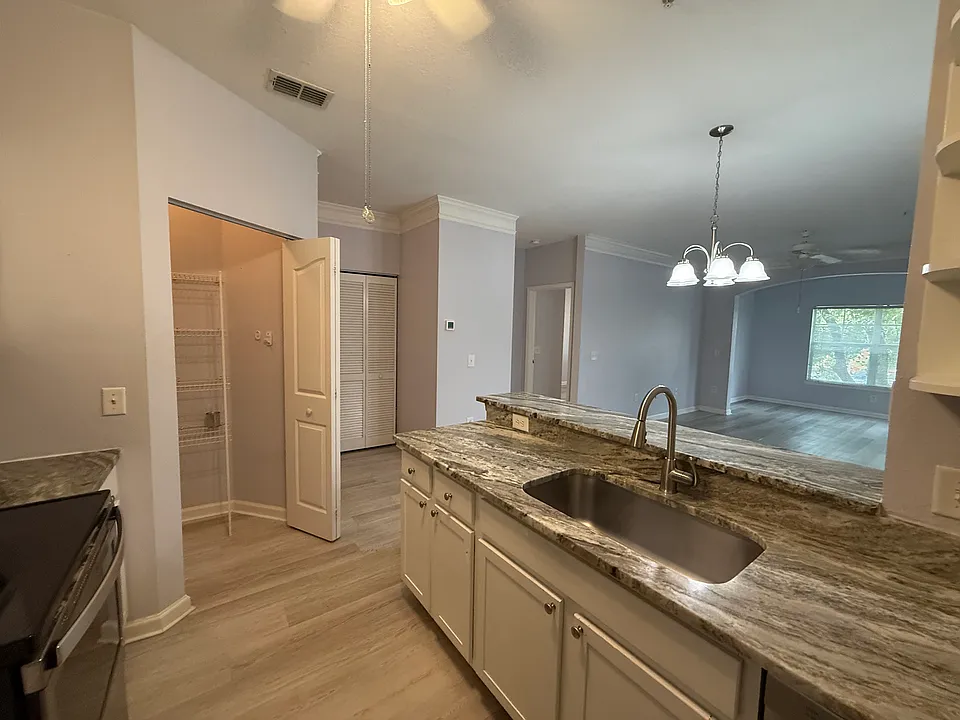 4207 S Dale Mabry Hwy