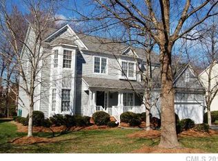5057 Fairvista Dr, Charlotte, NC 28269