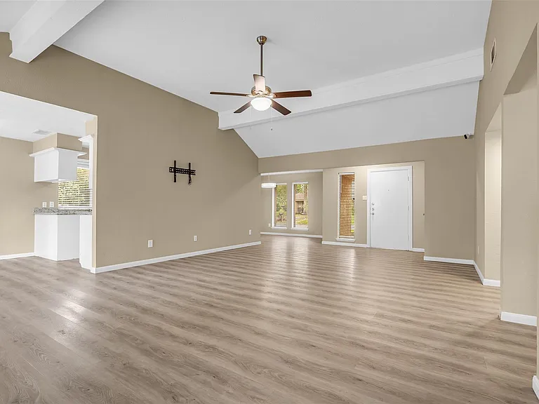 3706 Glenwood Springs Dr — Photo 6