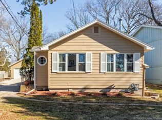 21810 W Lake Ave, Round Lake, IL 60073