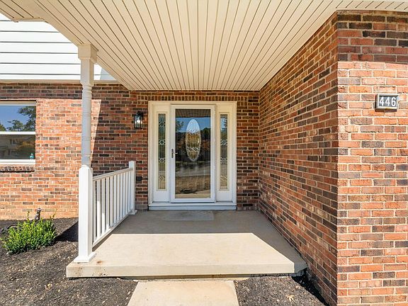 4th image of 446 Langford Ct