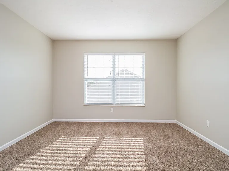 902 Grand Oak Dr — Photo 11