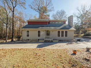 207 Pineview Dr, Erwin, NC 28339