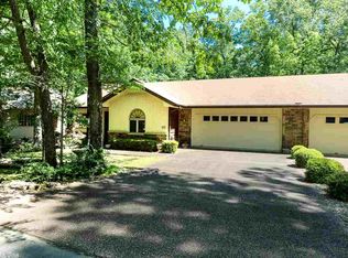 17 Emanuel Dr, Hot Springs, AR 71909