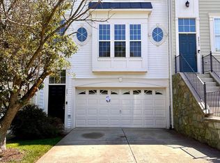 2031 Capstone Cir, Herndon, VA 20170