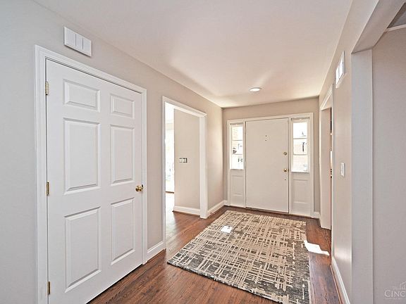 2nd image of 3677 Traskwood Cir
