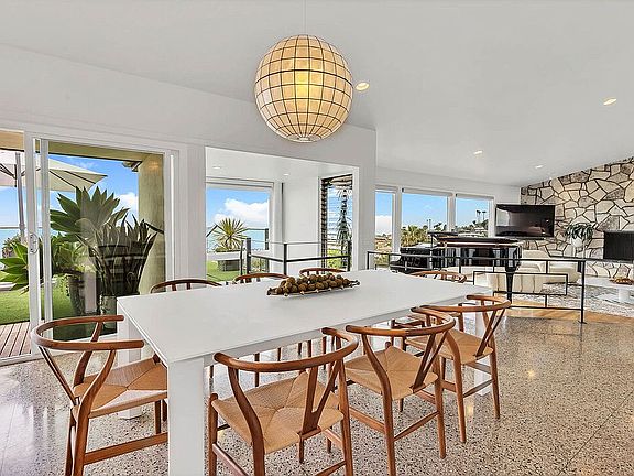 5th image of 5982 Avenida Chamnez