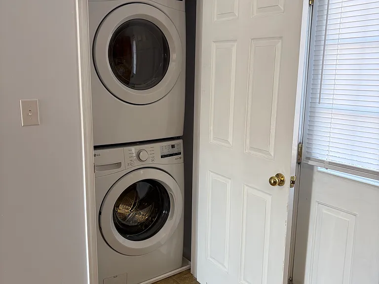 124 Kadies Ln — Photo 8