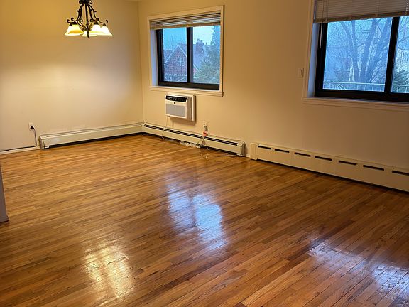 3rd image of 3922 212th St Floor 3
