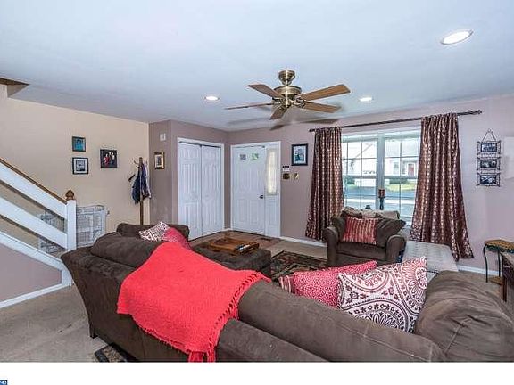 5th image of 4319 Somerset Ln