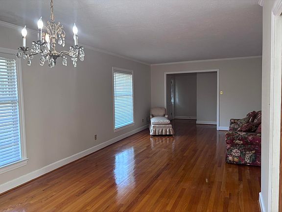 5th image of 1549 Bennett Cir