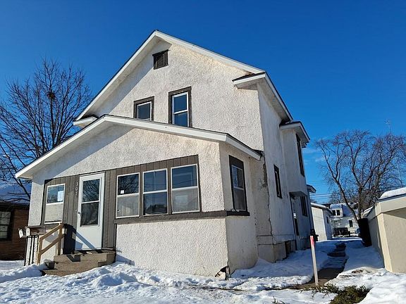 3rd image of 307 24th Ave N