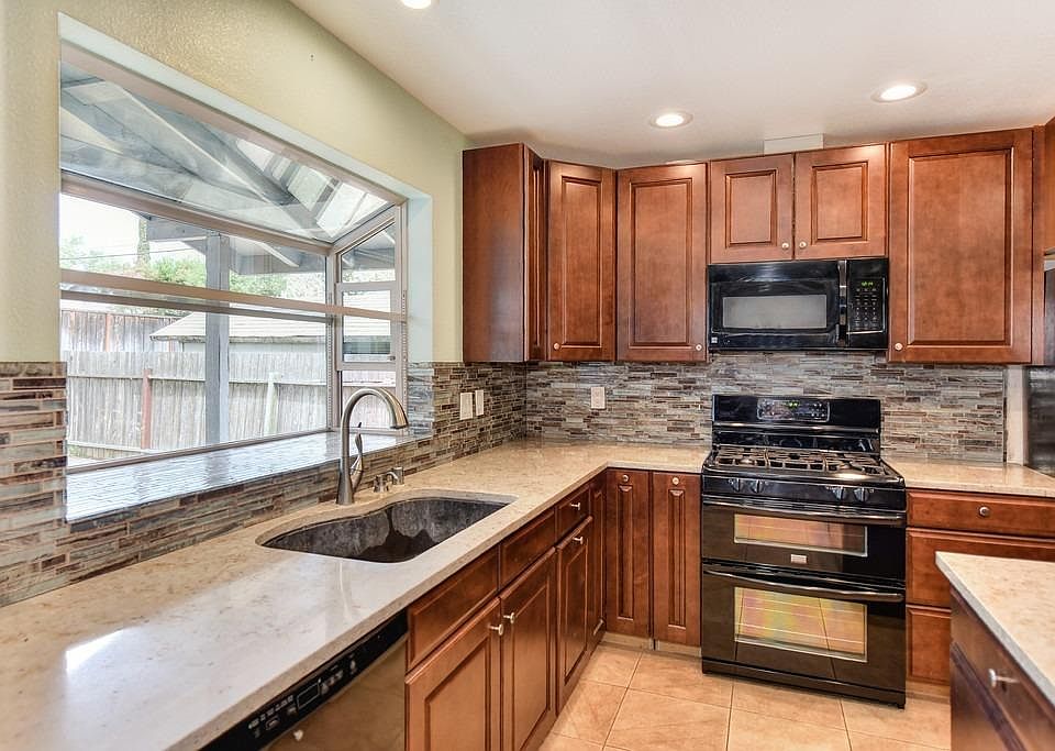1st image of 8139 Lichen Dr