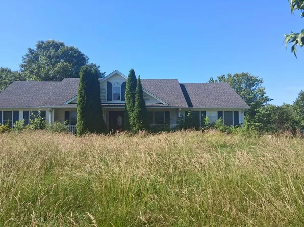 3359 Kinneys Rd, Cedar Hill, TN 37032