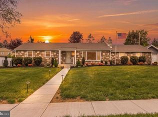 3936 Martin Rd, Huntingdon Valley, PA 19006