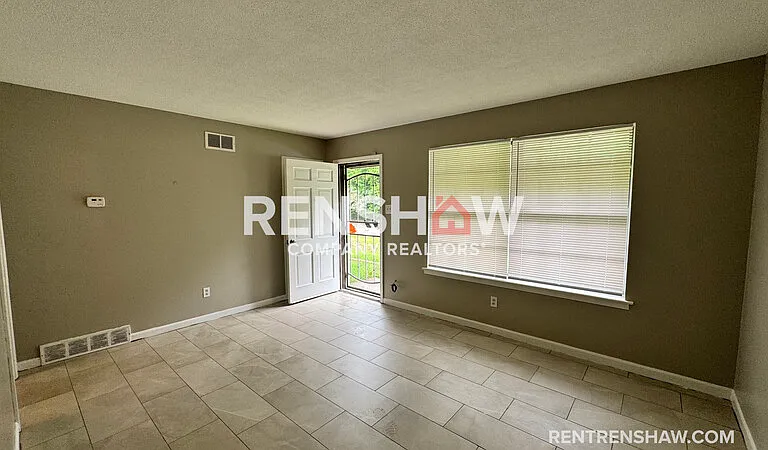 3909 Range Line Rd — Photo 3