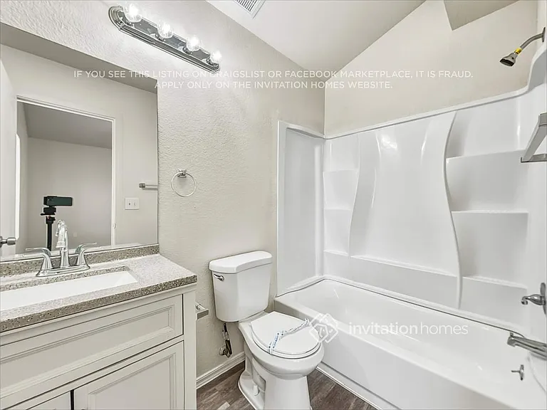 3814 W Elgin St — Photo 12