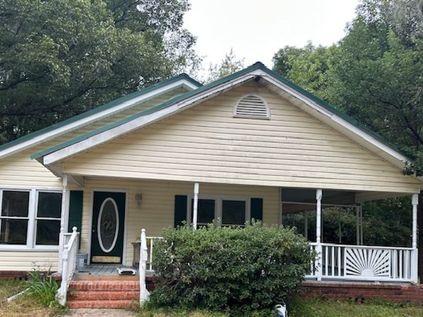 743 Johnny Hodges Rd NE