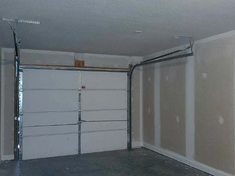 611 W Market St #A — Photo 16