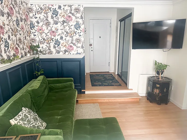 25 Minetta Ln #2H — Photo 7
