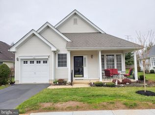12 Bear Meade Dr, Hamilton, NJ 08691