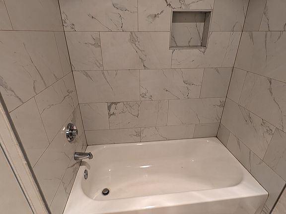 4th image of 336 N Berendo St APT 310