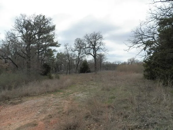 3217 S Bentley Dr, Marlow, OK 73055