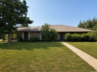 1309 Acorn Rd, Hondo, TX 78861