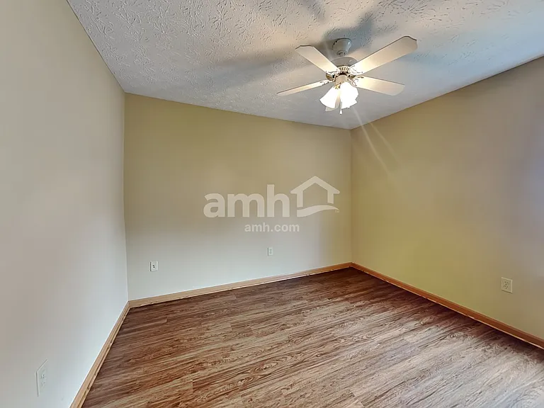 438 Rothgate Dr — Photo 17