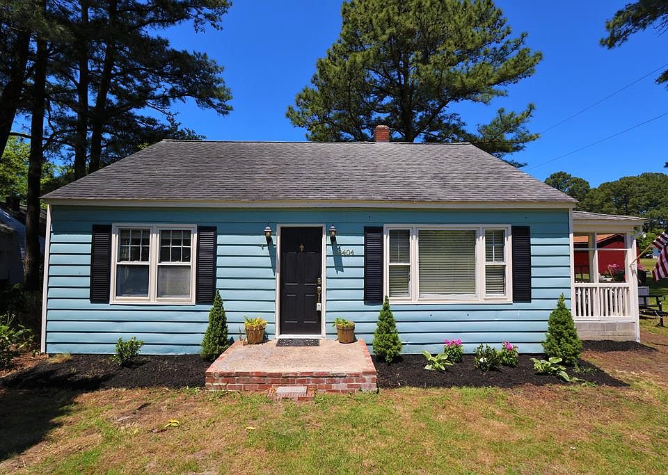 1st image of 18404 Staunton Ave