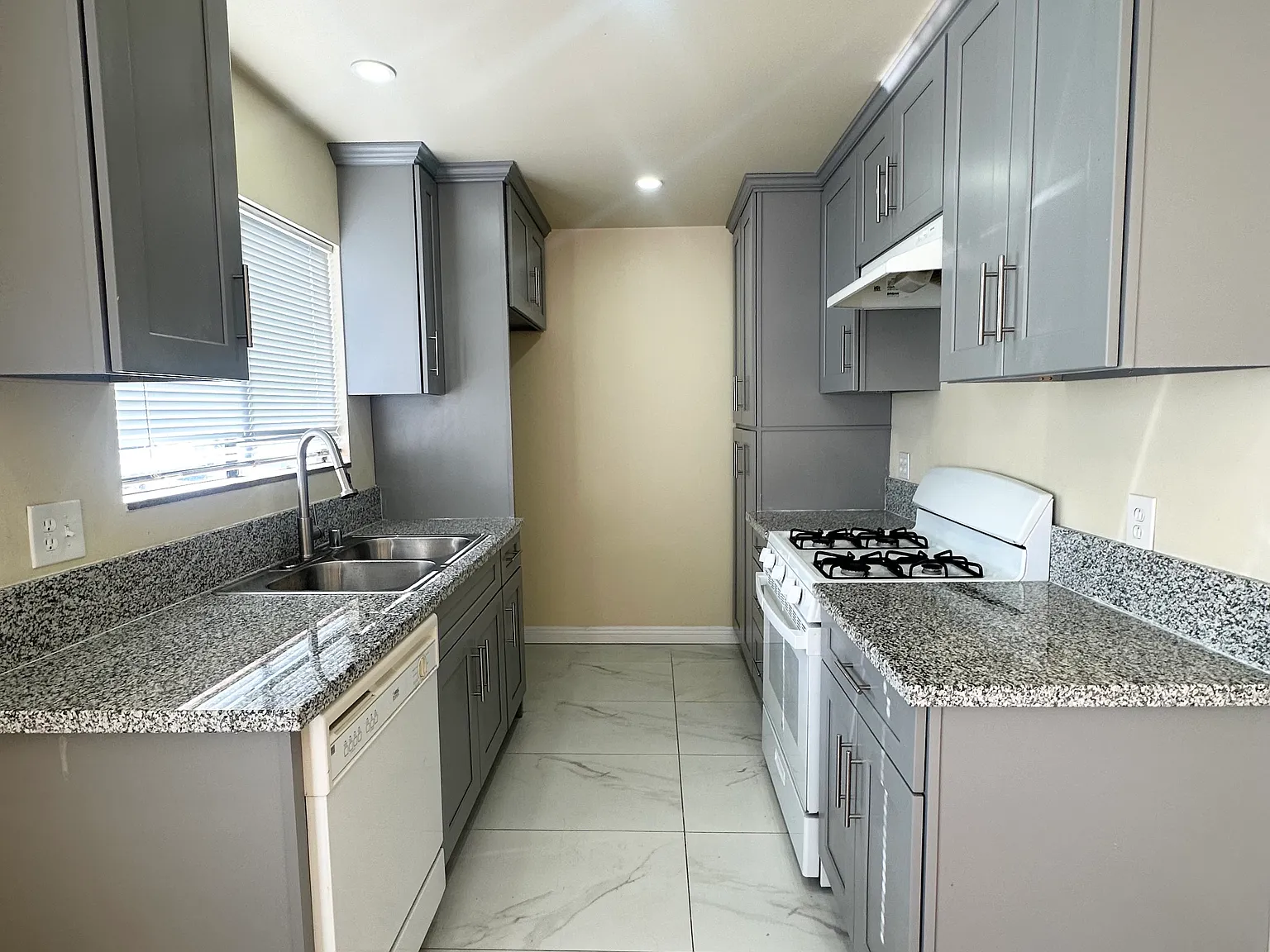 1 bed, $1,795 — Photo 1