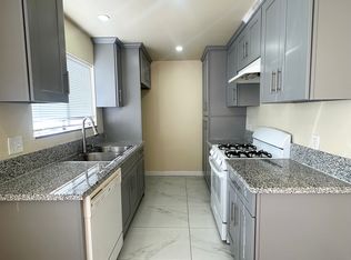 7417 Haskell Ave APT 1, Van Nuys, CA 91406