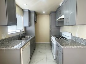 7417 Haskell Ave, Van Nuys, CA