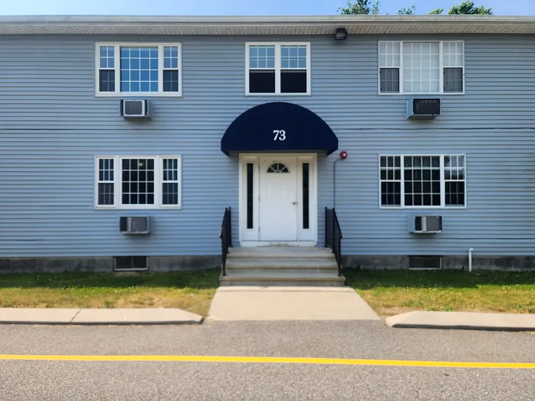 73 Horse Pond Rd #D — Photo 8