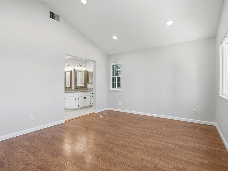 1517 David Ln — Photo 24