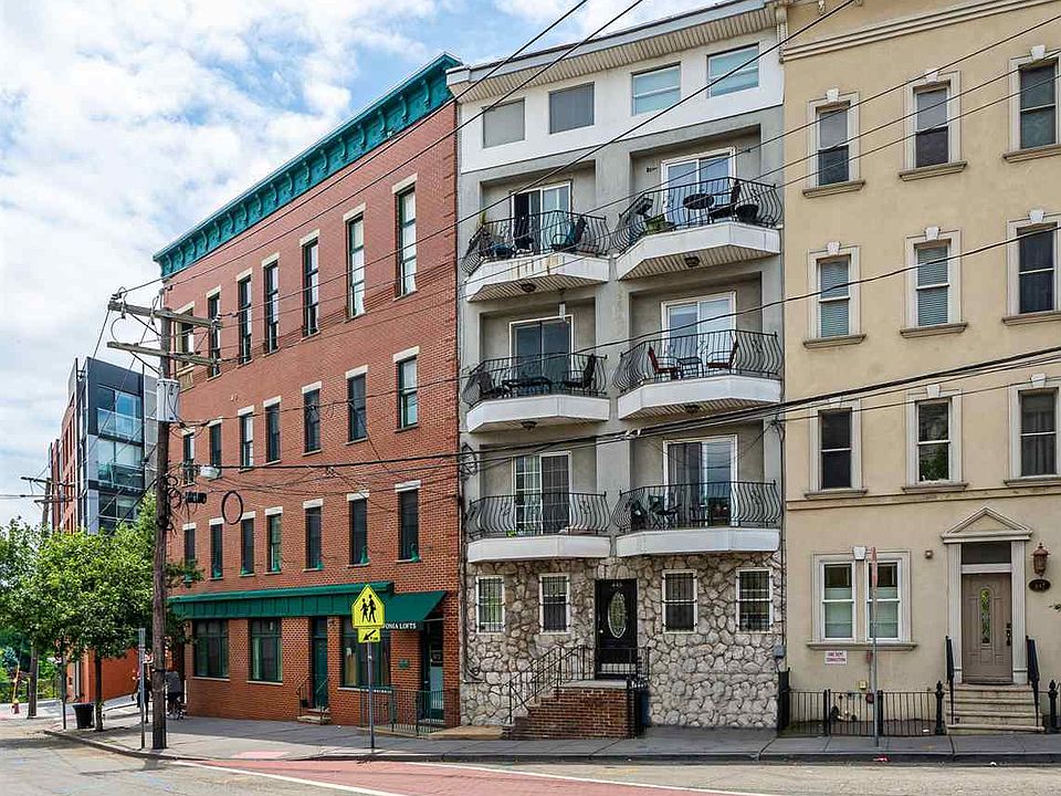 1st image of 445 Pavonia Ave APT 6