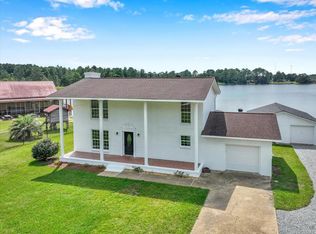 209 Cherokee Dr, Moultrie, GA 31768