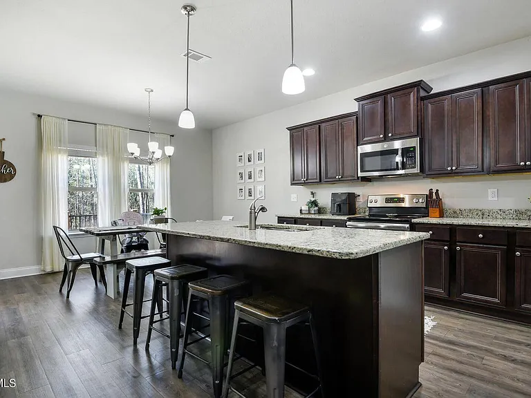 5307 Overland Dr — Photo 6