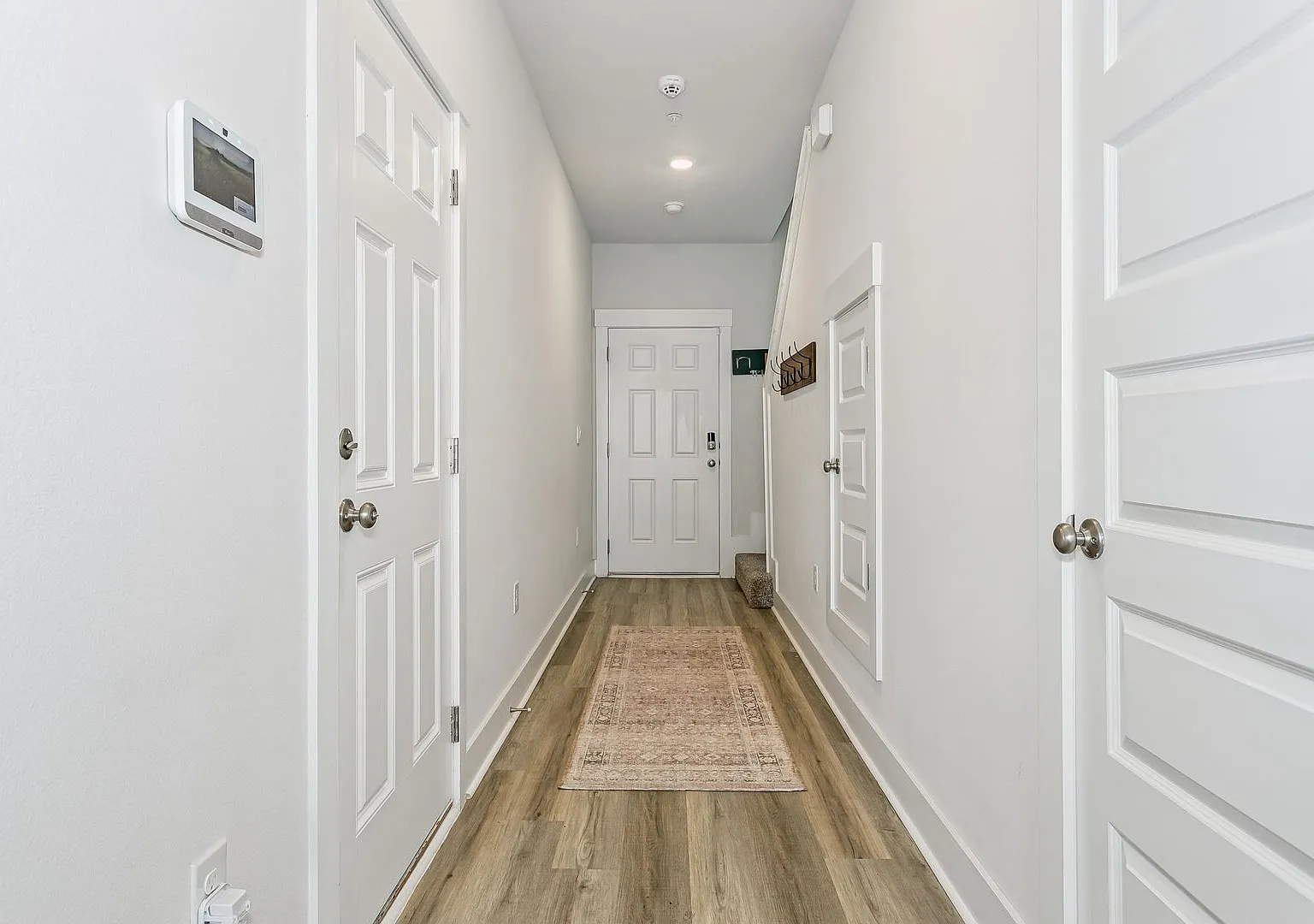 Gated Community | Community Pool | Lawn Care Included | Minutes to Navy Federal! — Photo 3