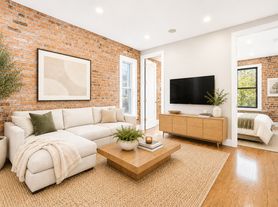 321 W 11th St, New York, NY