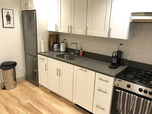 Rented by Four Seasons of NY Inc | media 22