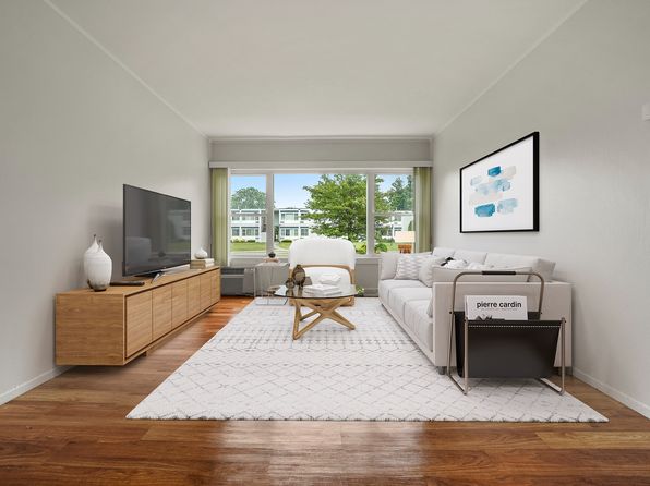 26 Winslow Dr #1-21-1