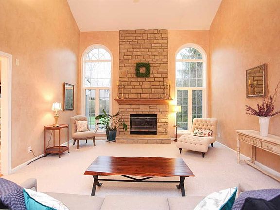 2nd image of 3137 Wolf Run Ct