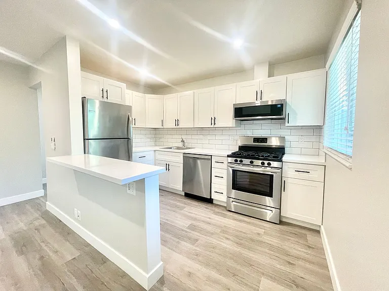 The Alterra: Beautiful One-Bedroom Apartments in the Heart of Downtown Walnut Creek — Photo 24